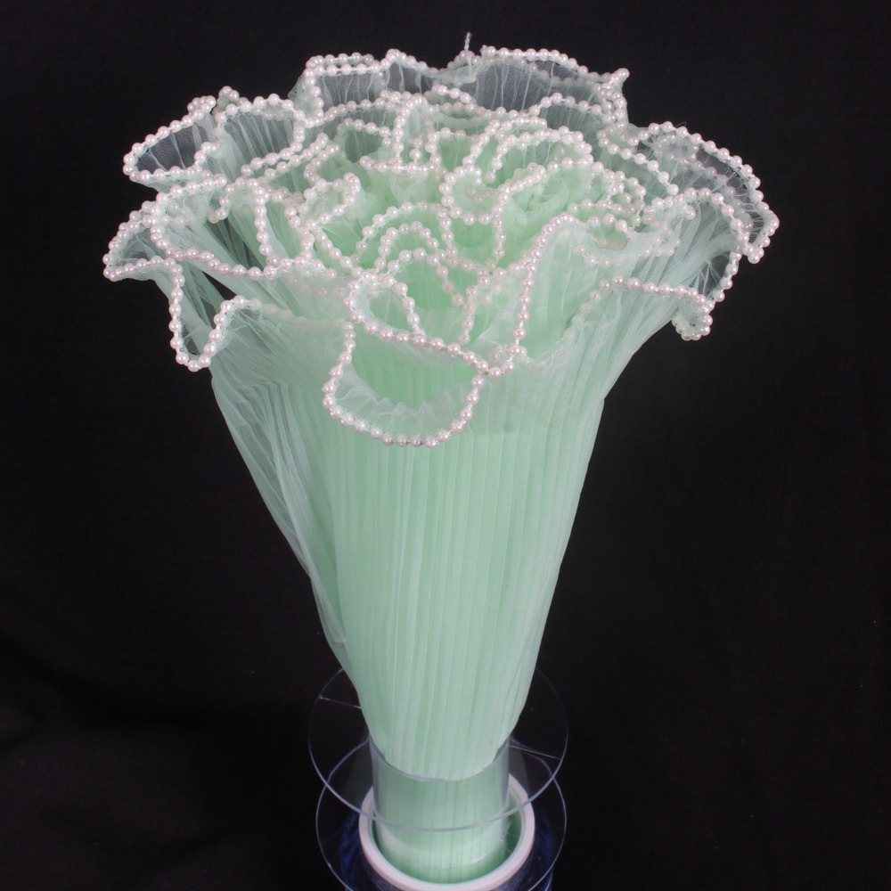 Florist Supply House - ผ้าลูกไม้ตาข่ายลายดอกไม้ขนาด 28 ซม. x 4 หลา